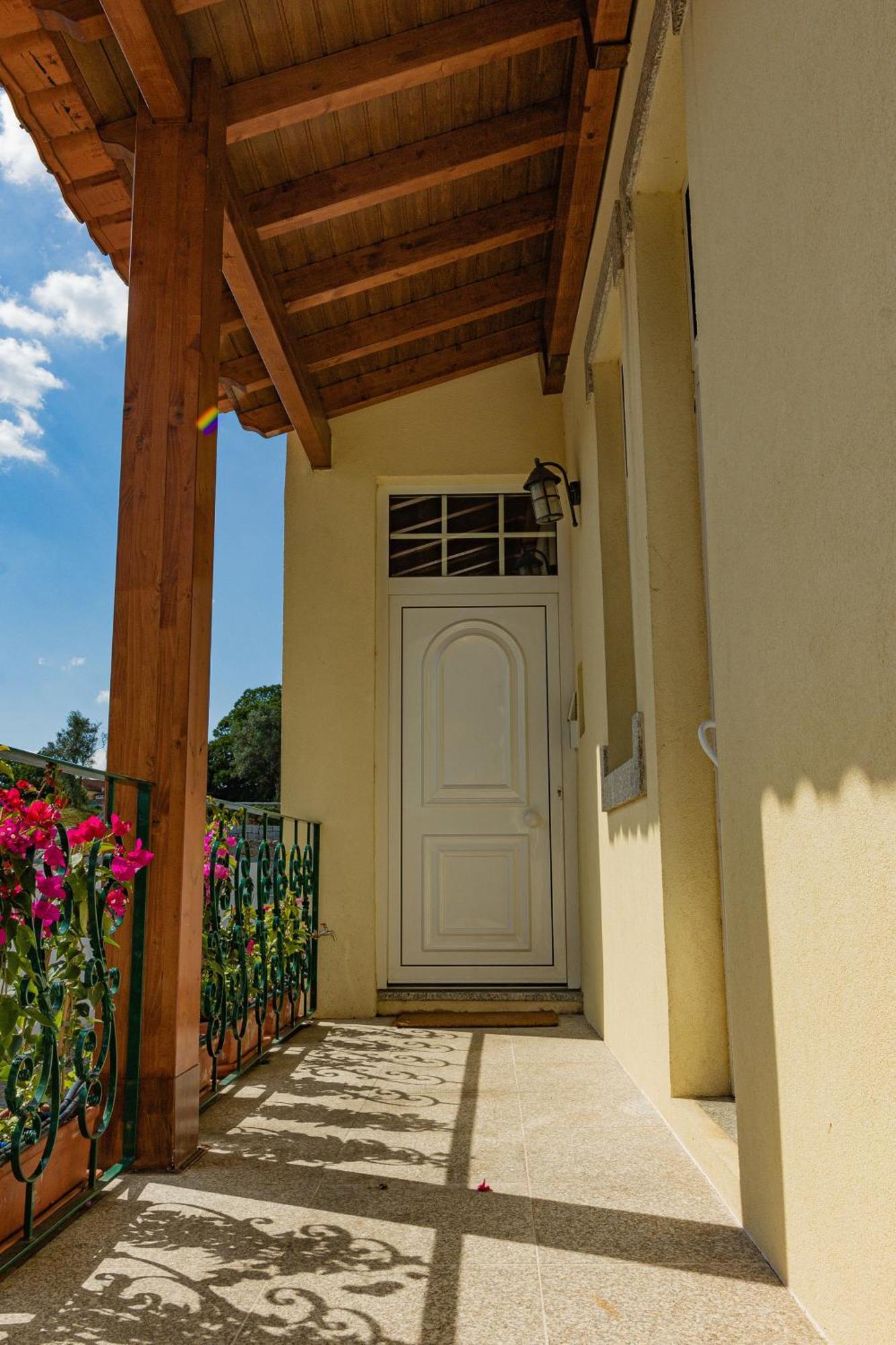 Apartamento Cava Do Viriato Deluxe Viseu Exterior photo